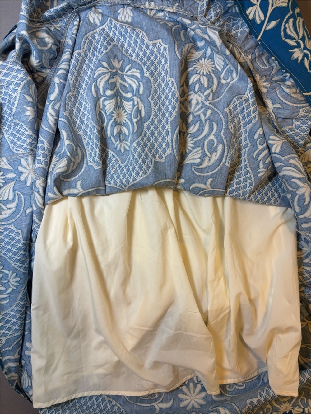 Moon River Blue and White Floral Midi Dress - Picture 6 of 7
